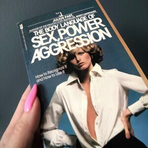 70’s Vintage Paperback / Body Language / Psychology / Novelty Coffee Table Book